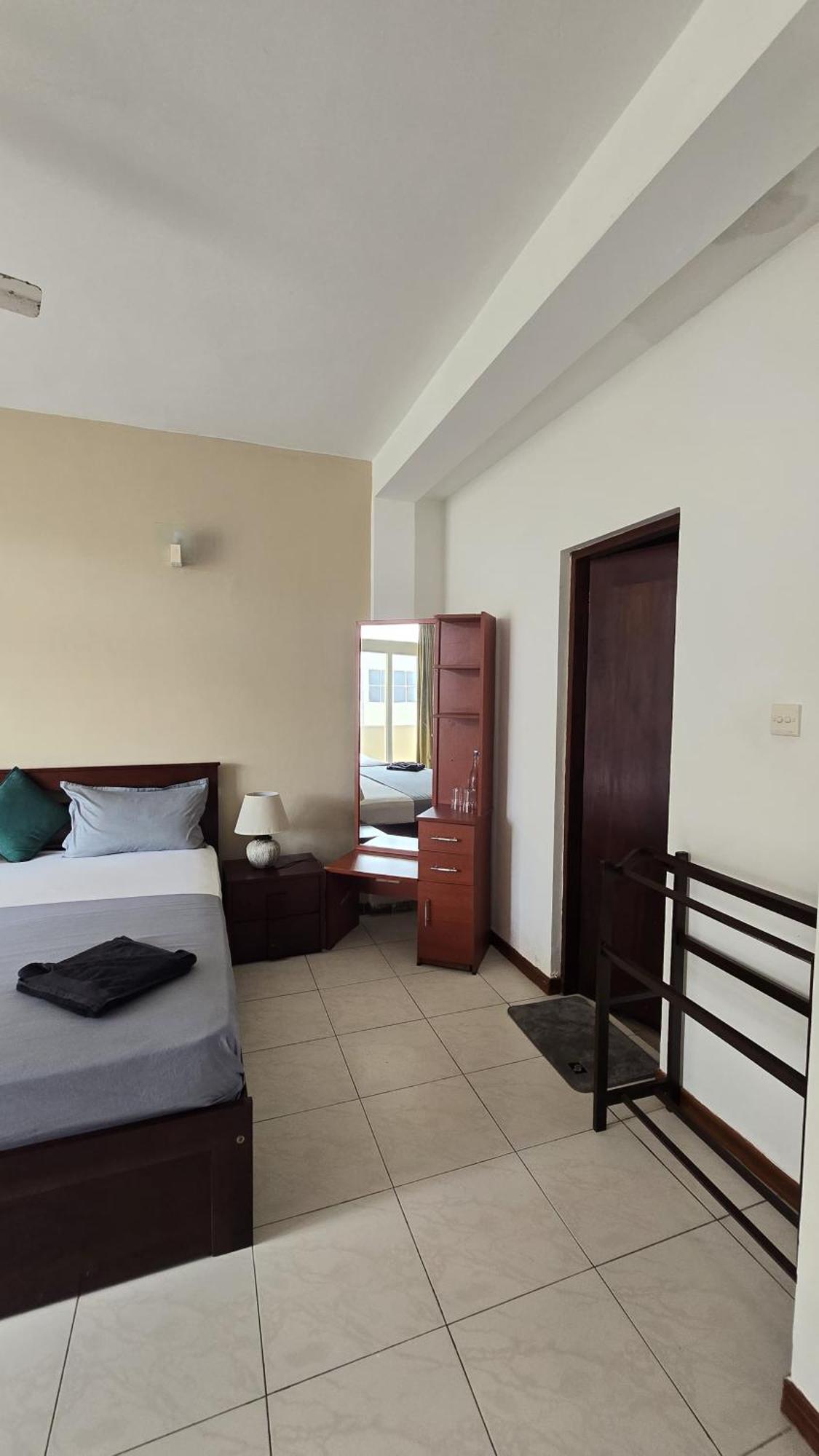 מלון קולומבו Palmyrah Residencies מראה חיצוני תמונה